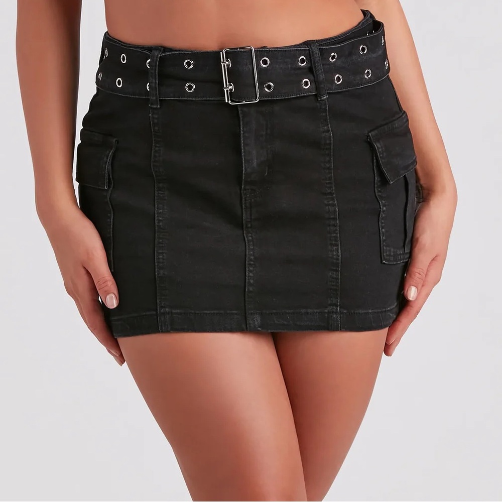 Windsor Cargo Mini Skirt - Black